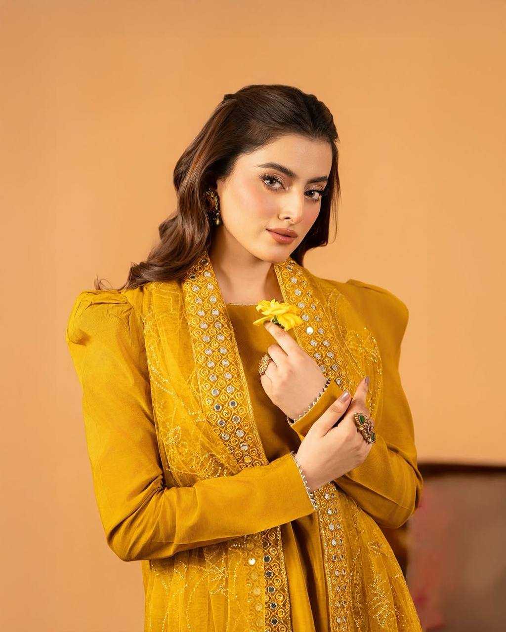 Crepe  Ladies Salwar Suits Party wear